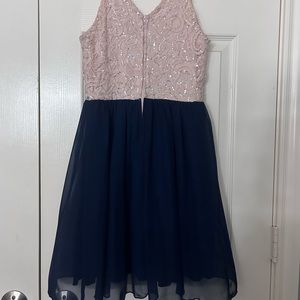 Girls dress